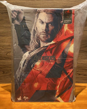 Load image into Gallery viewer, Hot toys MMS306 Avengers Age of Ultron Thor